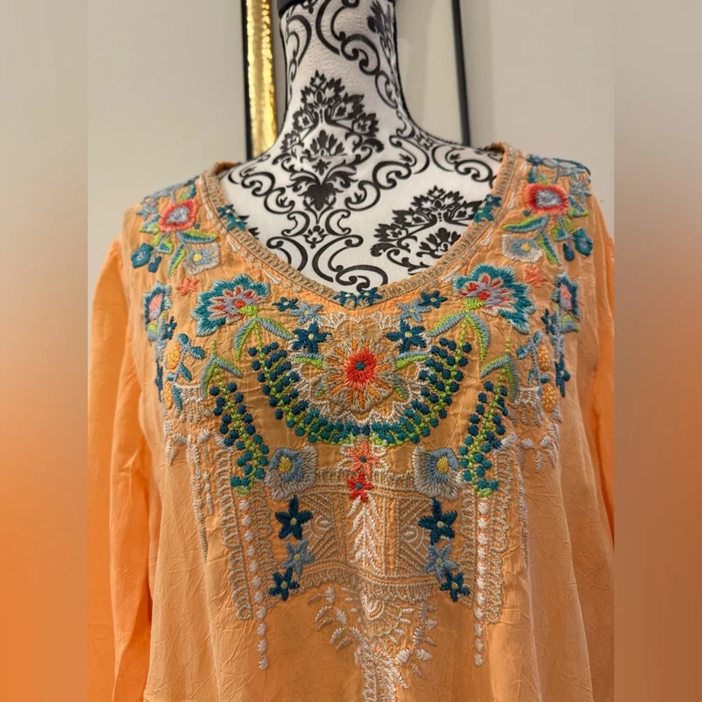 Johnny Was Peach Embroidered V-Neck Top - Picture 3 of 9